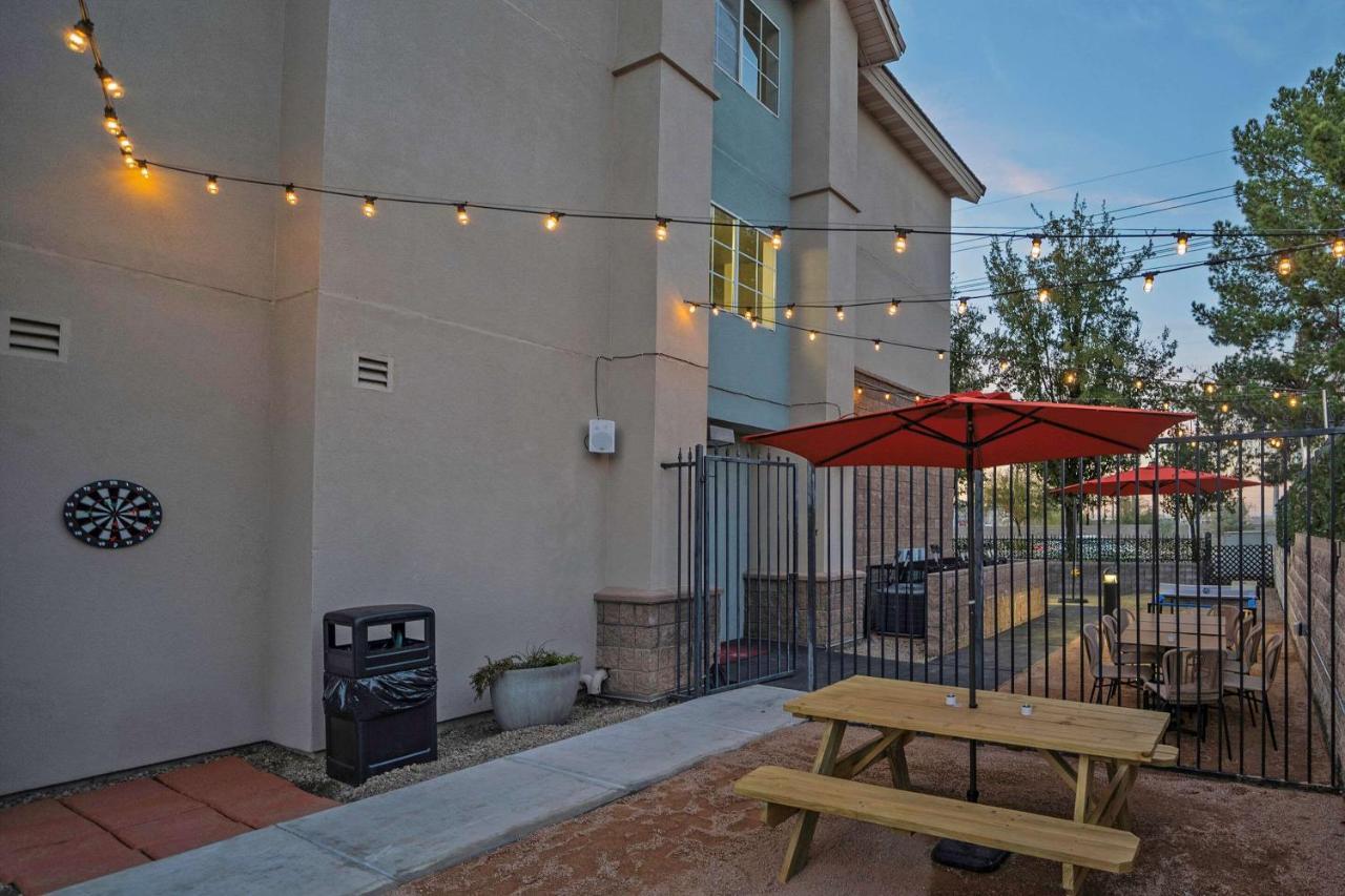 La Quinta Inn & Suites By Wyndham Tempe University, Phoenix Экстерьер фото