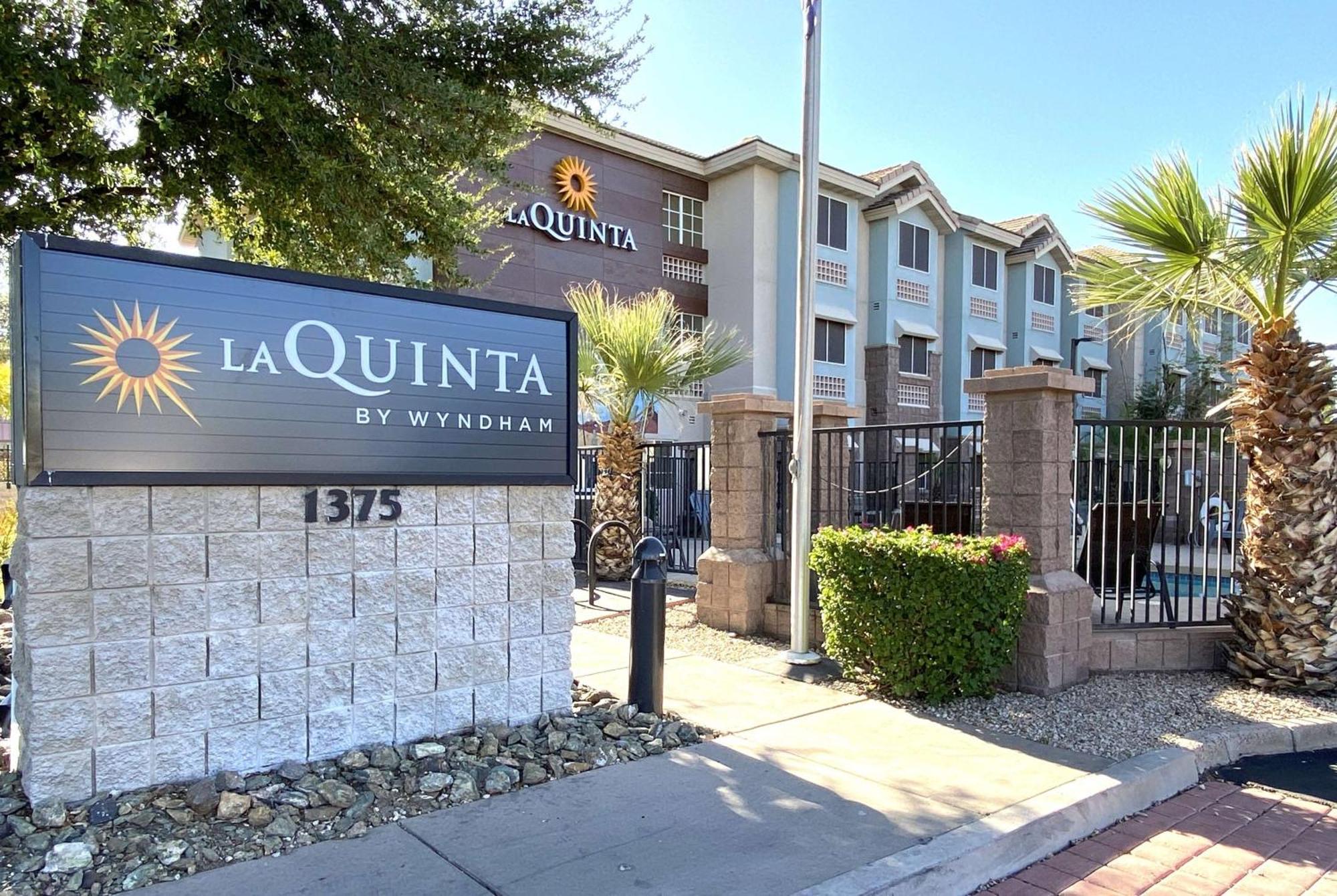 La Quinta Inn & Suites By Wyndham Tempe University, Phoenix Экстерьер фото